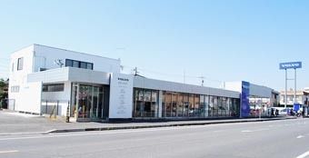 氷山を模した外観が特徴的