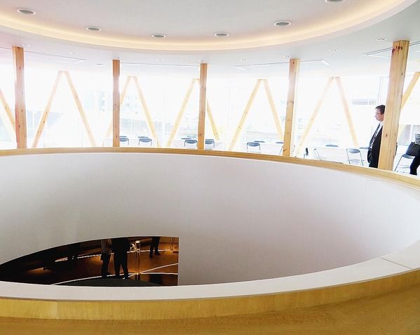 自由な発想を生み出せるようにどこでも仕事ができるようにしている