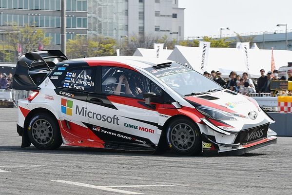 トヨタ「ヤリスWRC」。グラベル(悪路)仕様にもかかわらず豪快な走りを披露した
