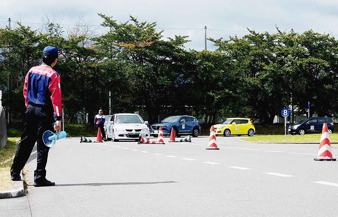 自己の運転技量や車両の限界・特性を確認(セーフティトレーニング)
