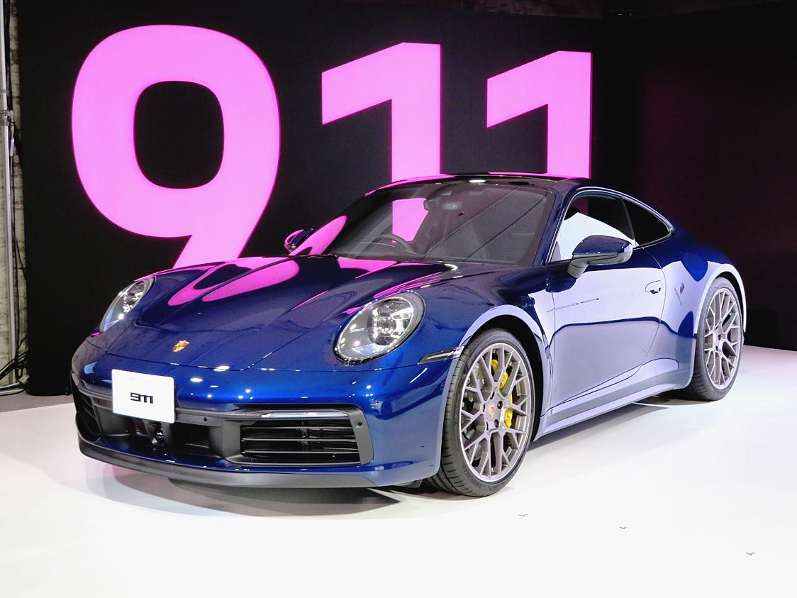 911
