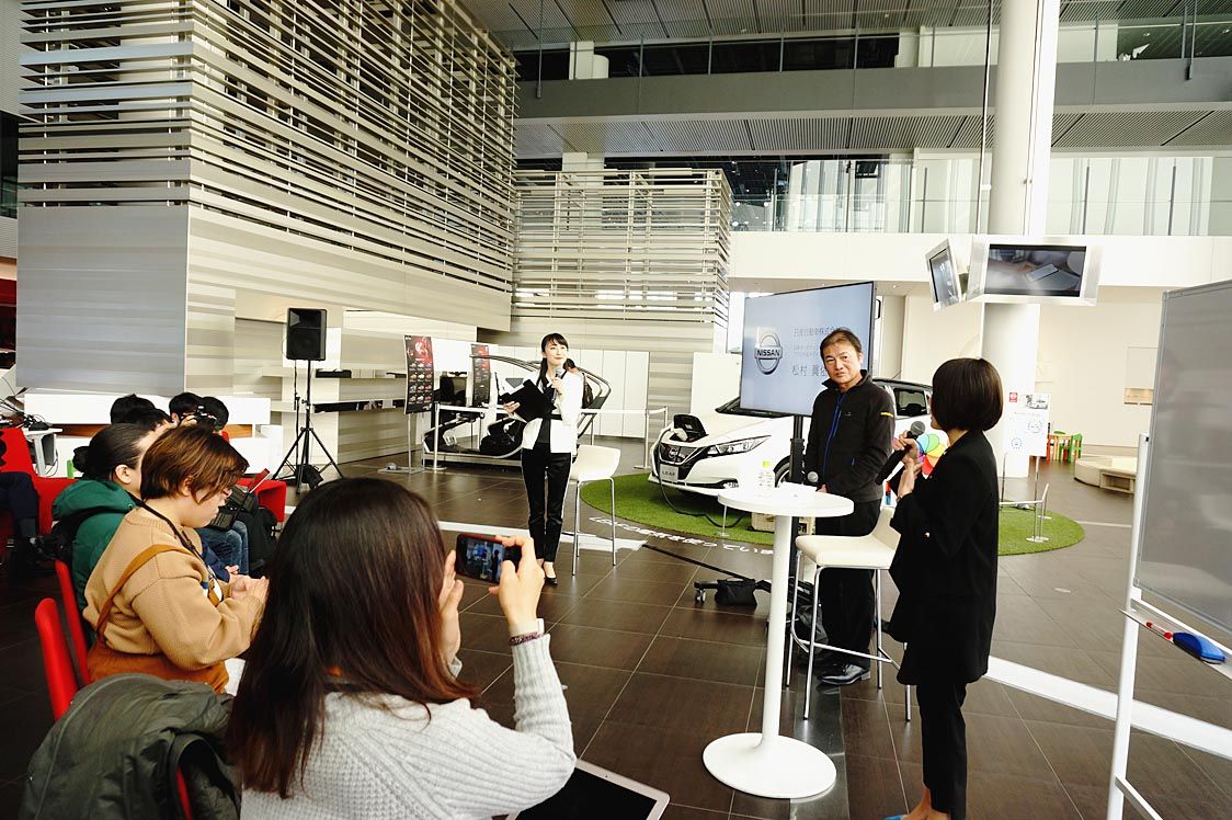 ワークショップでは参加者からの質問にも答えていた