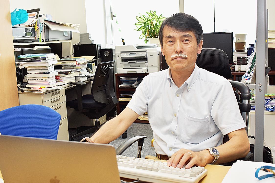 やすだ・あきら 1986年法政大学電気工学科卒、88年同大学院修士課程修了、同年東芝入社。以降、日本テキサスインスツルメンツなどを経て2001年法大工学部助教授、07年同(現理工学部)教授。同年には大学発ベンチャーのトライジェンスセミコンダクターを創業、デジタル直接駆動技術の民生利用を本格化。