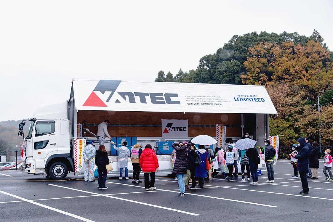 モックカーレース会場となったバンテックトラック