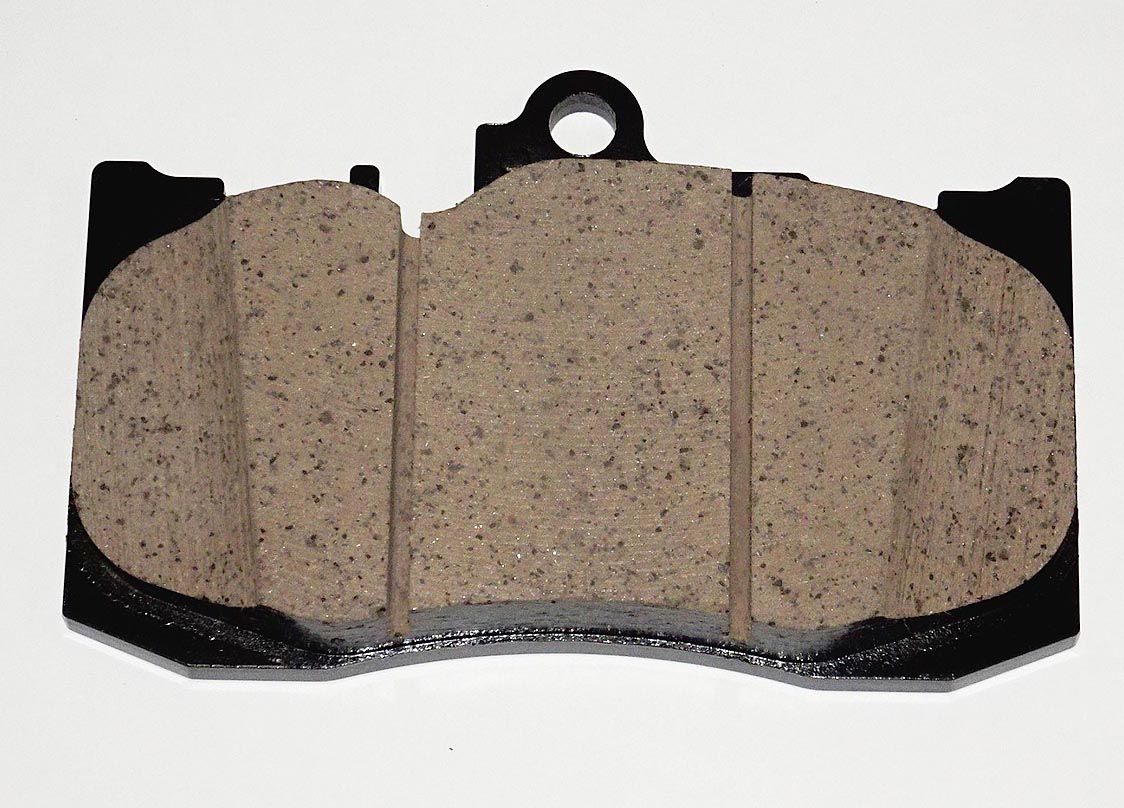 新開発のブレーキパッド