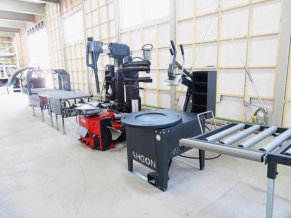 タイヤ・ホイール組み付けラインの導入により、作業効率と負担が大幅に軽減したという