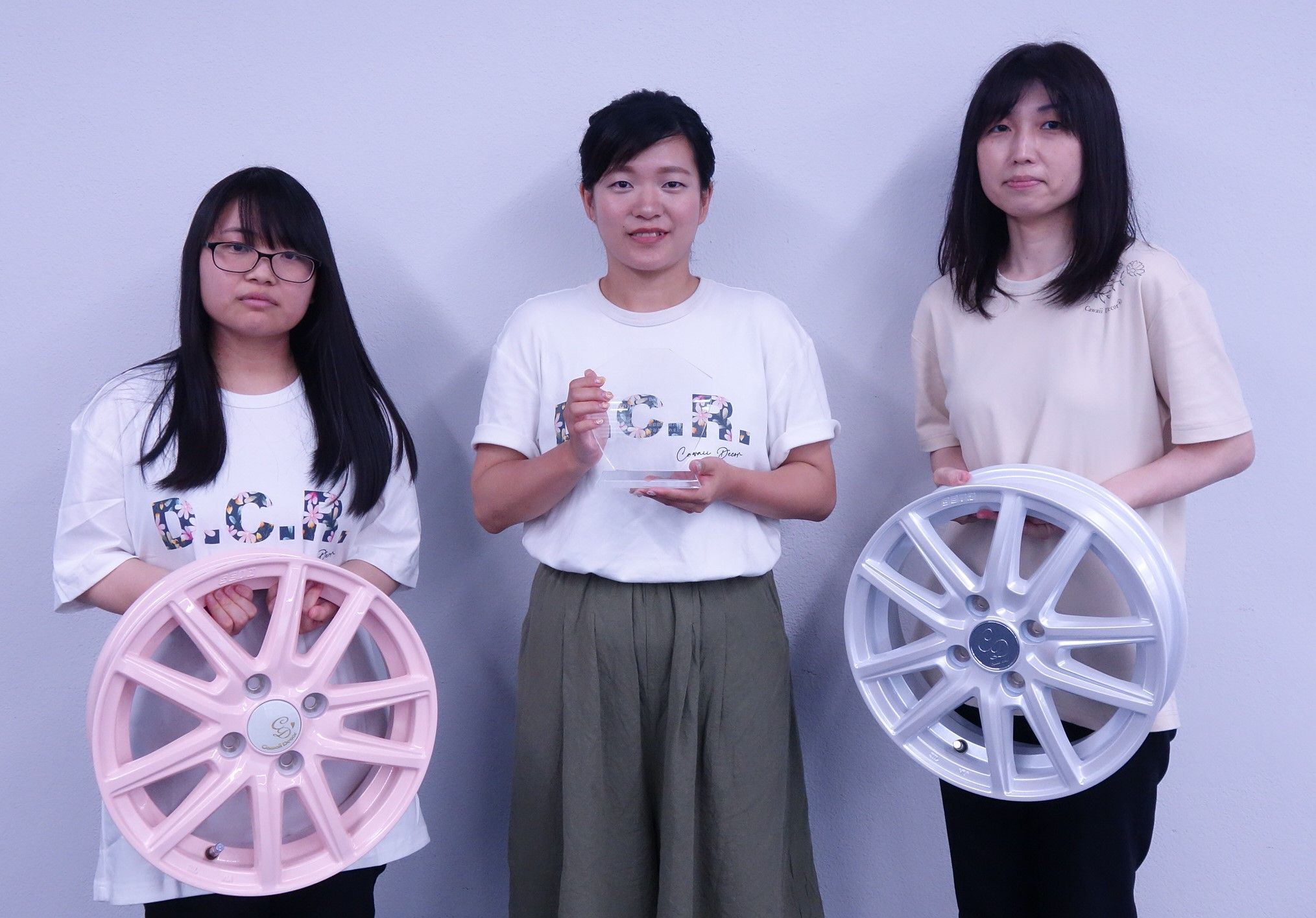 左から青山英美花さん、池田悠夏さん、棚瀬恵里佳さん