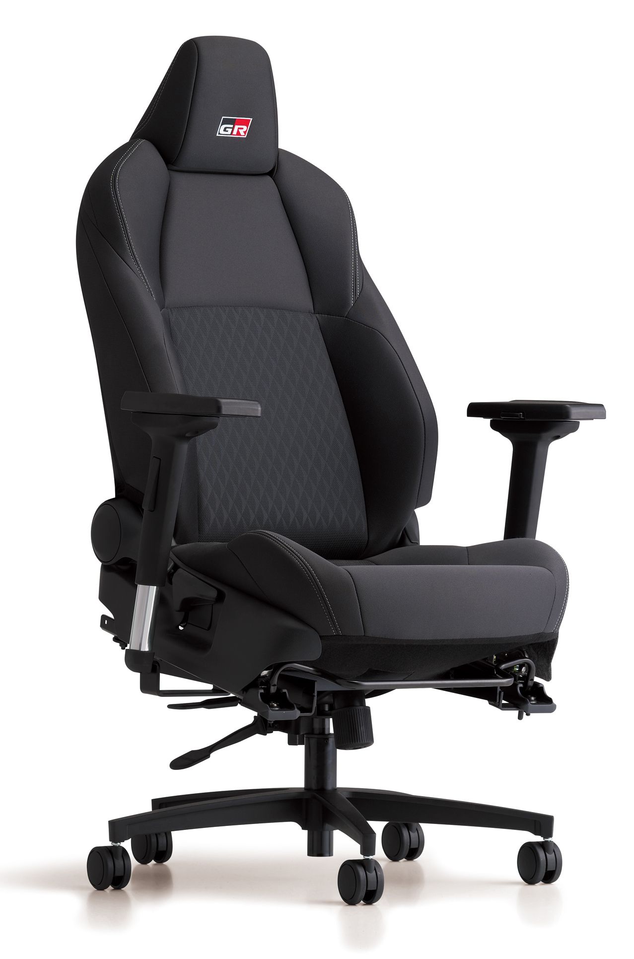 GRヤリス純正シートを装着した「マルチキャスターPRO ヤリス/GRヤリス タイプ」