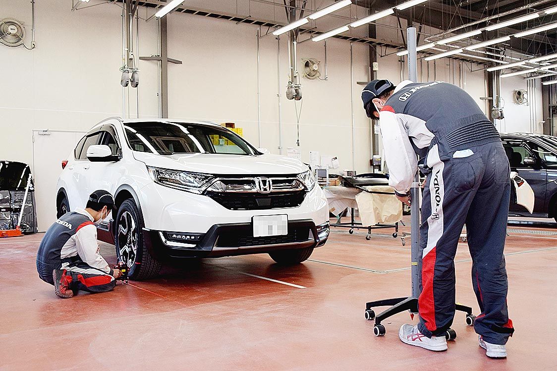 ディーラー拠点でも電子制御装置整備への対応が進む(写真はホンダ泉州)