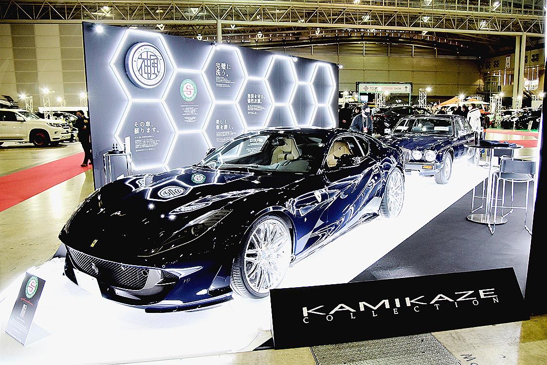 物販のスペースも用意しつつ、来場者の多くをECサイトに誘導したKCインターナショナルの「神風コレクション」ブランド