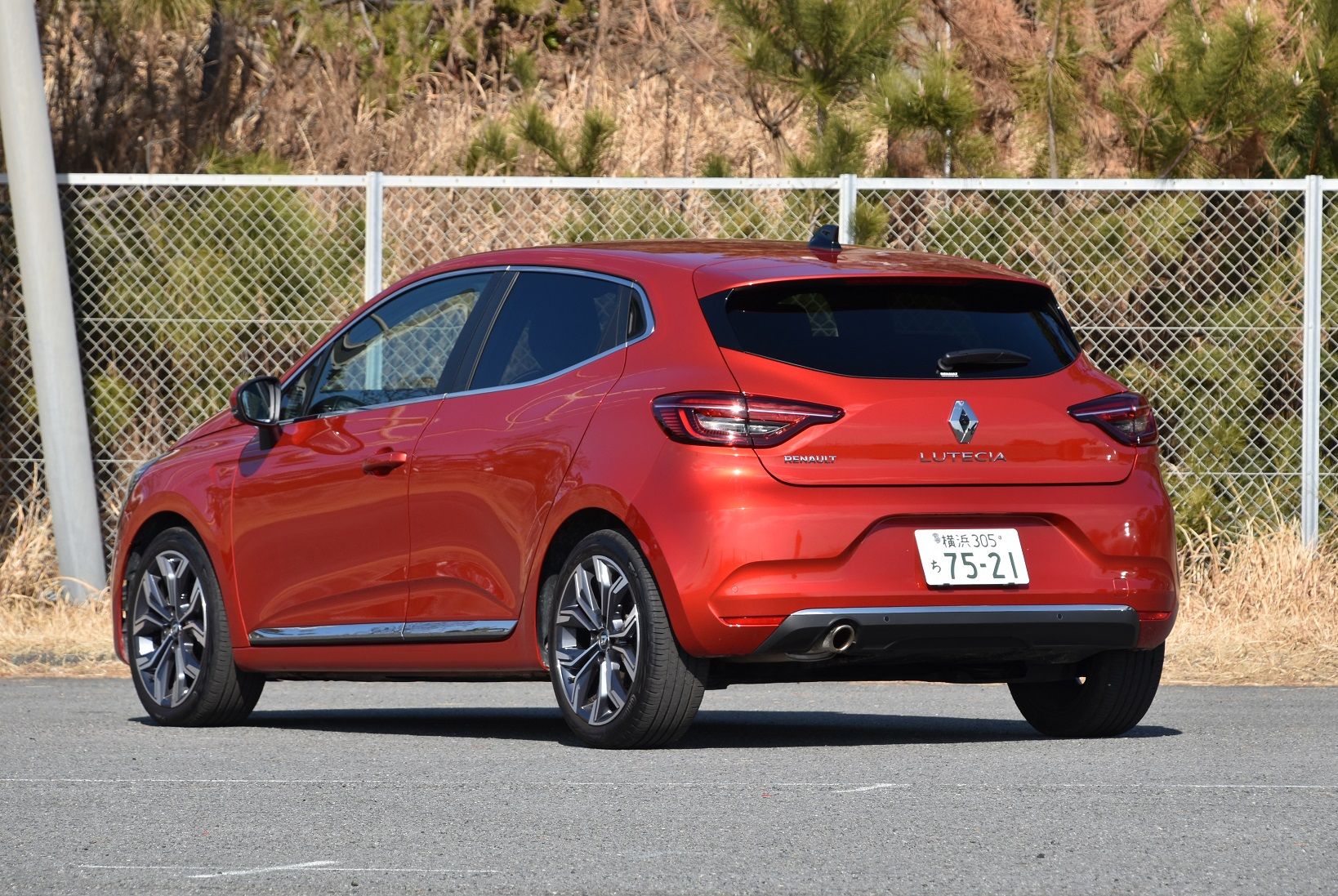 欧州コンパクトカーの王道といえるルーテシアは走行性能と実用性の高さがポイント