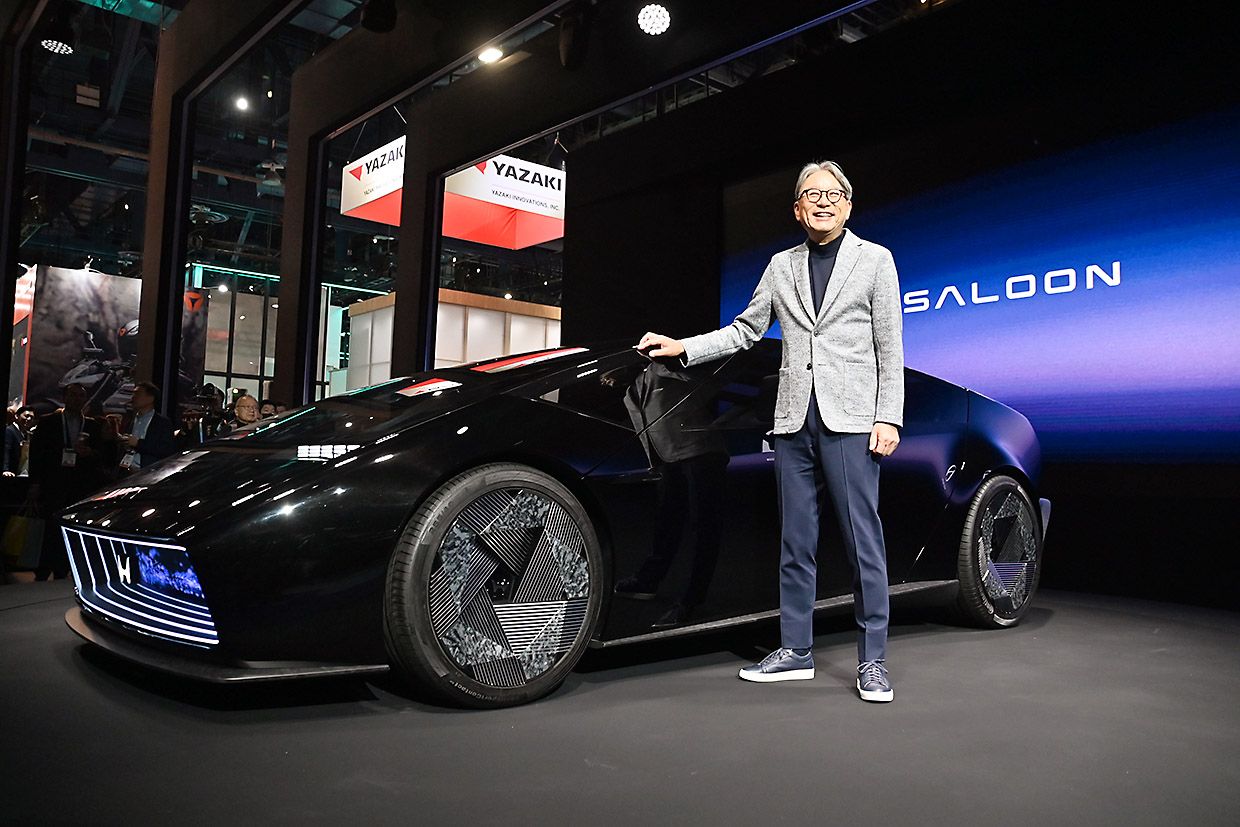 ゼロシリーズのフラッグシップ「SALOON」と三部敏宏社長