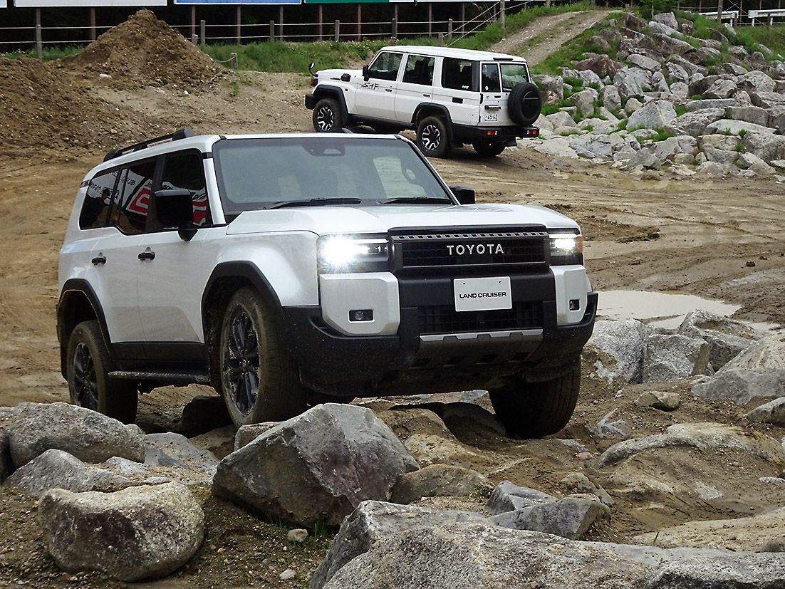 電子制御で難なく悪路を走破する