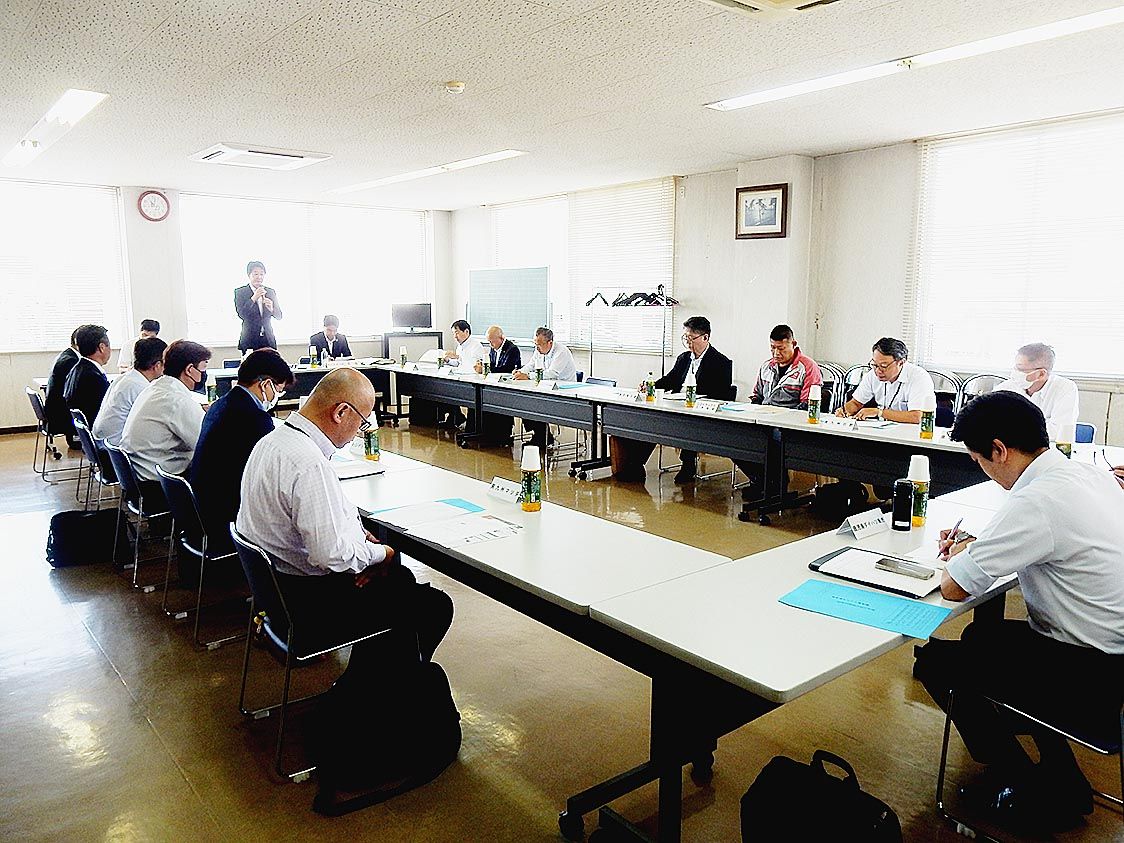 鹿児島では総務交通部会で交通安全講和