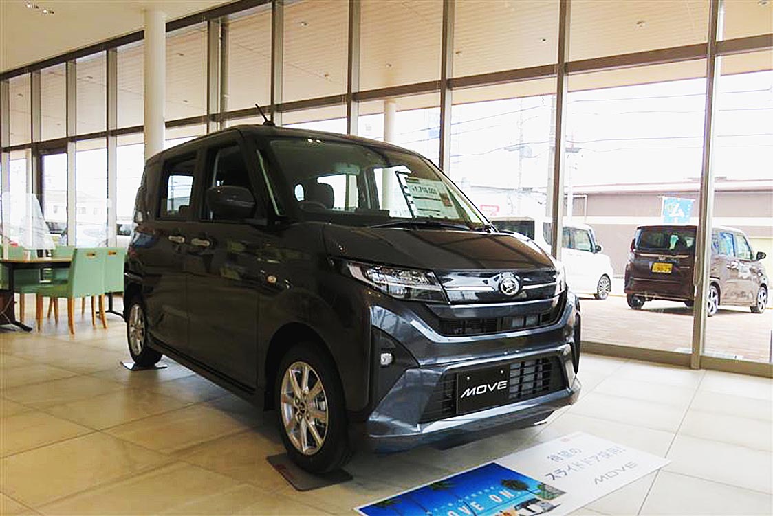 約10年半ぶりのモデルチェンジとなった新型ムーヴをフックに来店誘致を図るダイハツ陣営