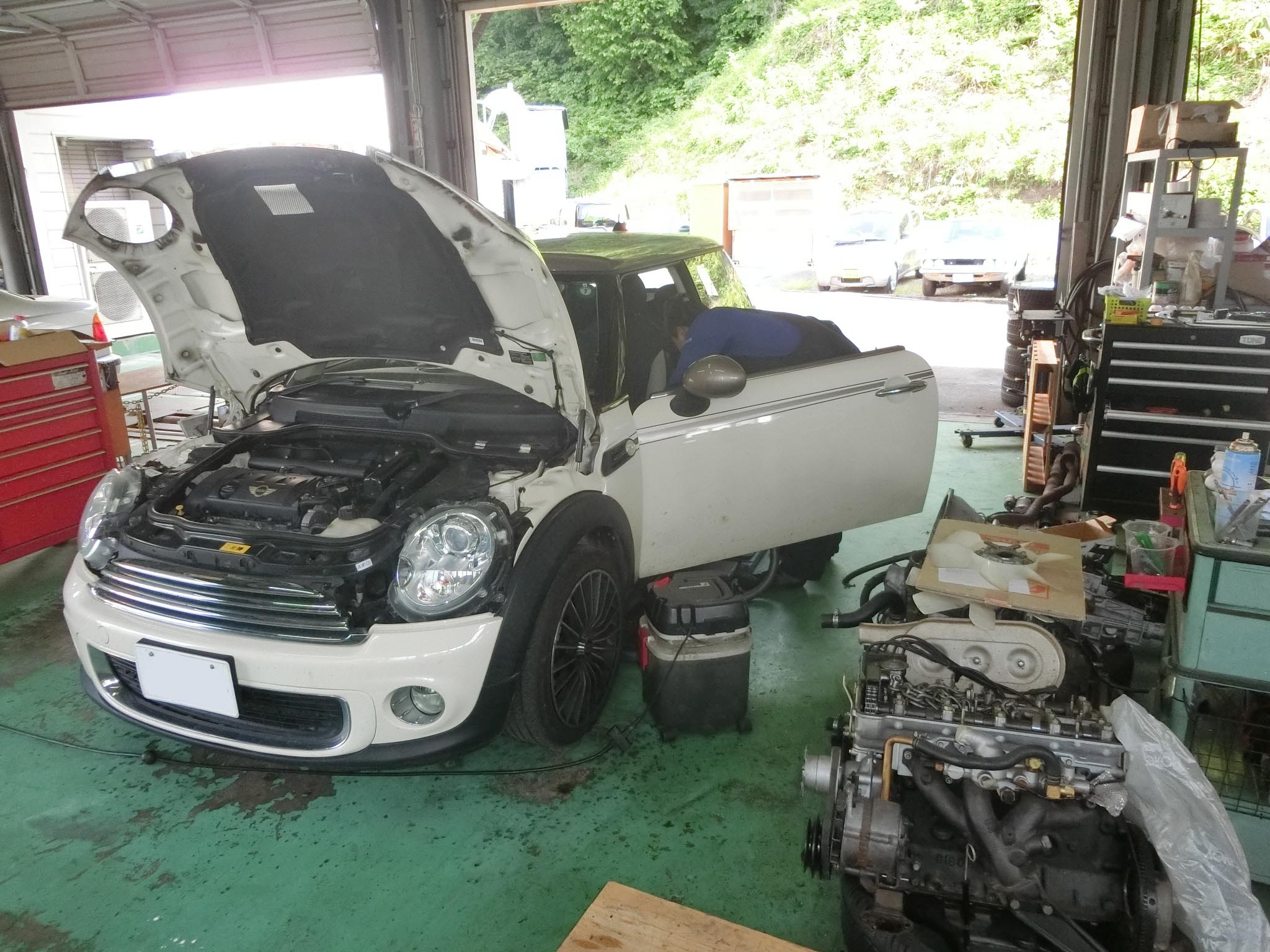 車体整備事業者が抱える課題解決に向けて動く