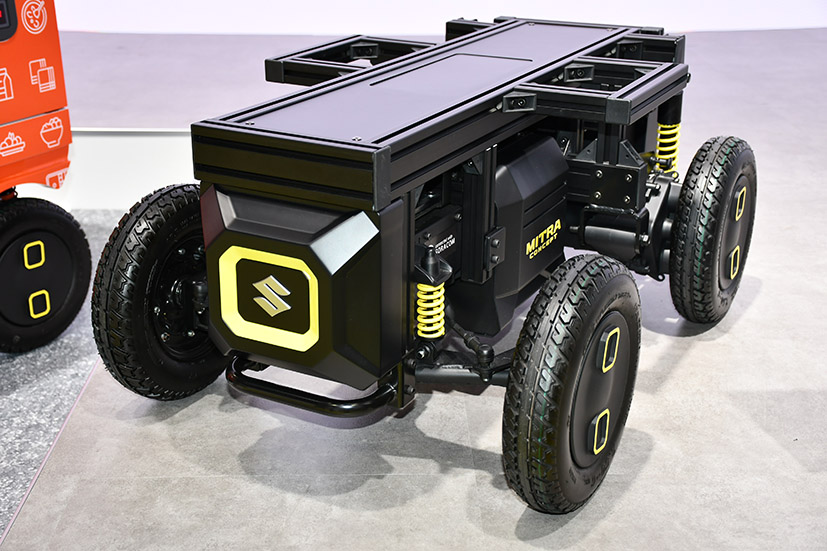 日本では「ミトラ」として発表。一部企業に試作機を貸し出している