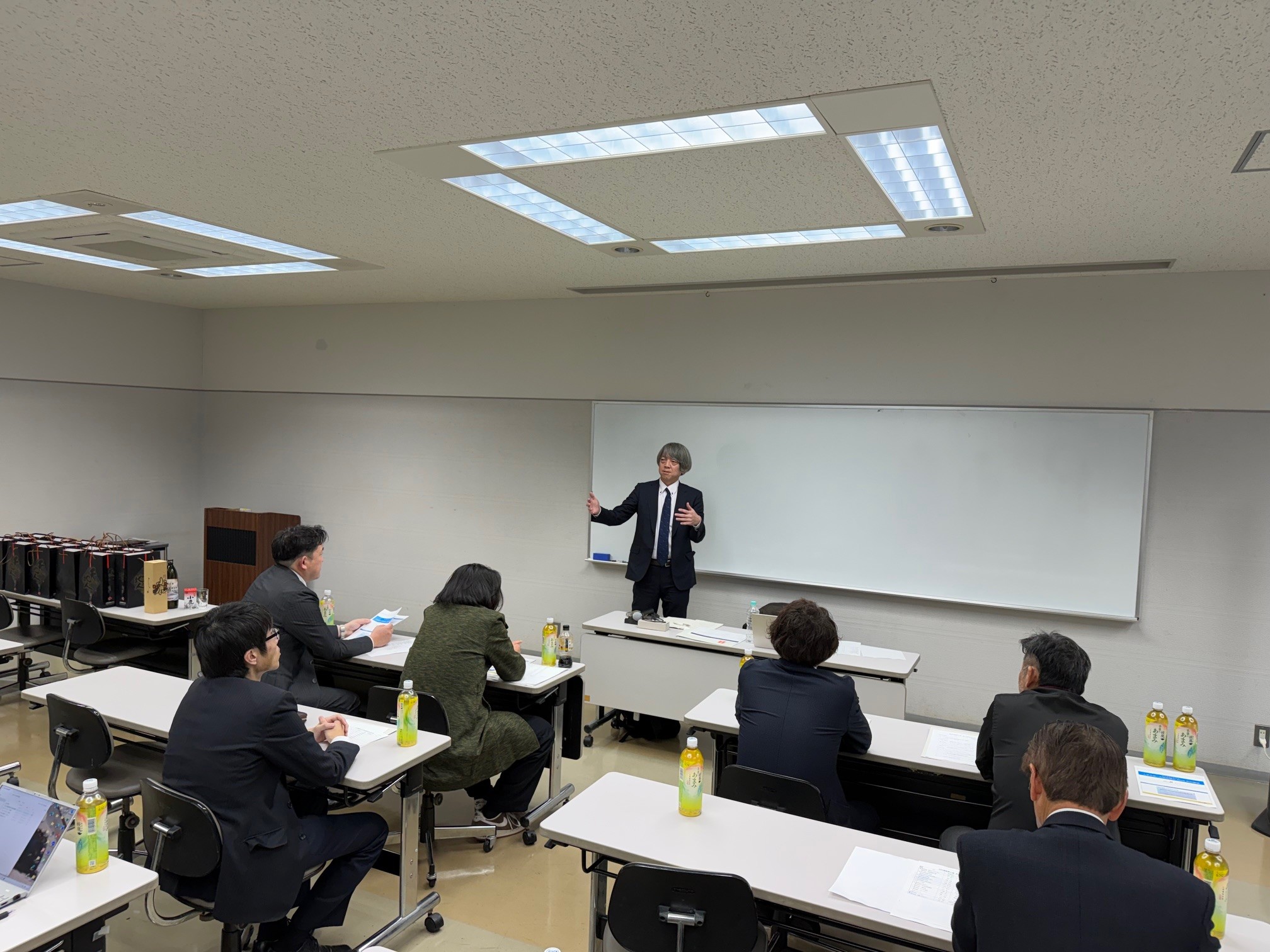 泉山氏は人手不足の解消には情報共有が重要とした