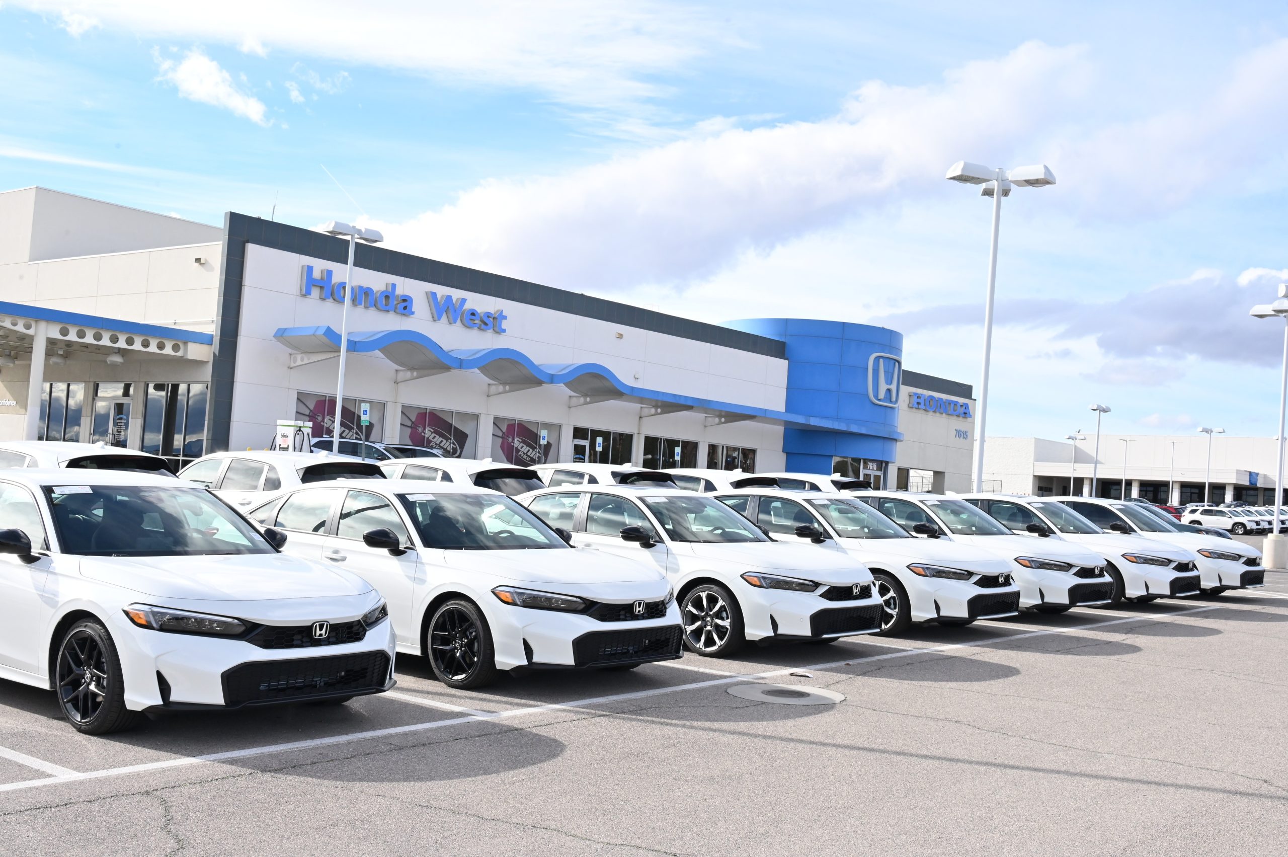 ホンダは好調なハイブリッド車と苦戦するEVとで明暗がくっきりと分かれている