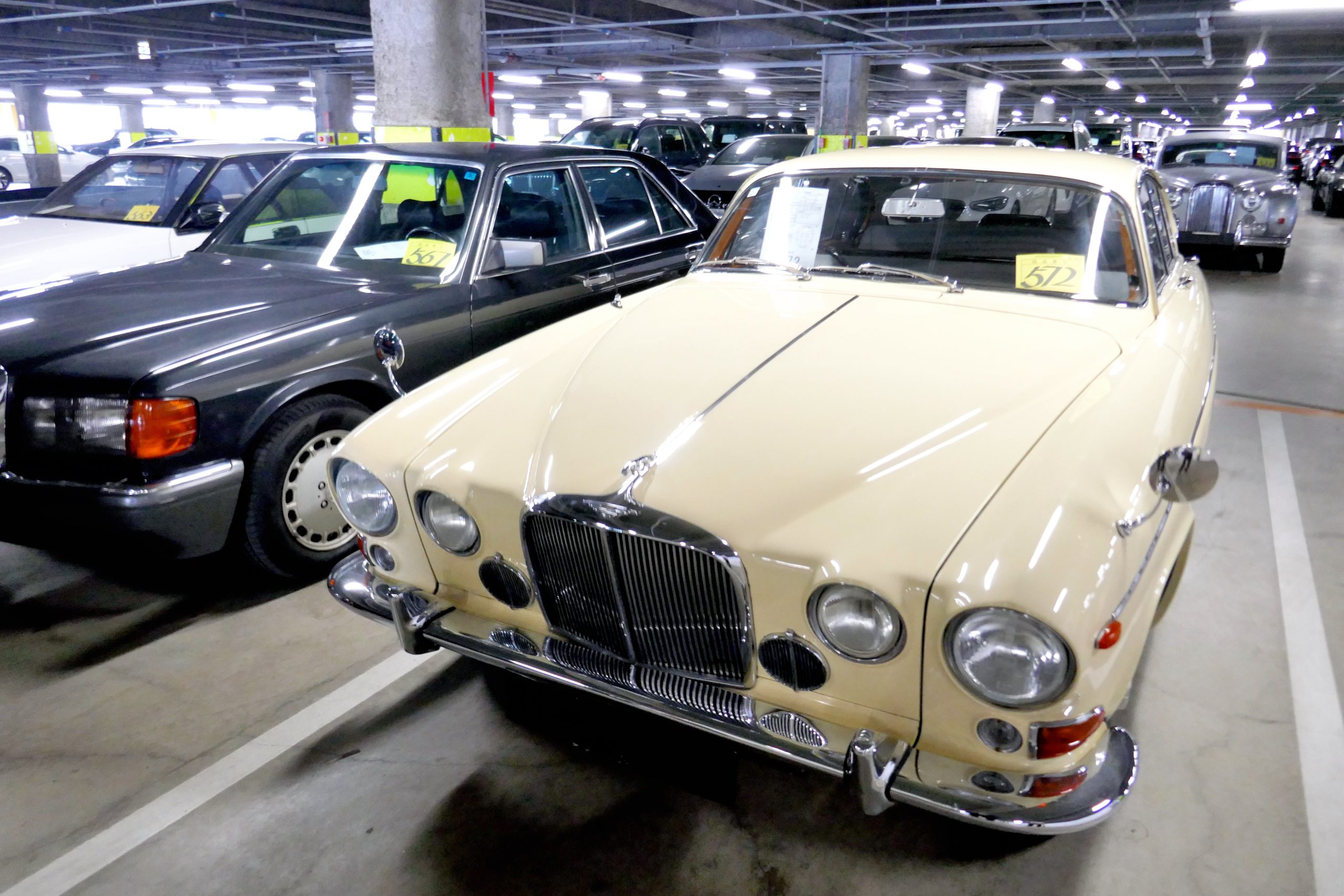 年式からすると比較的、程度が良い車両も多く、会員からの人気が高い