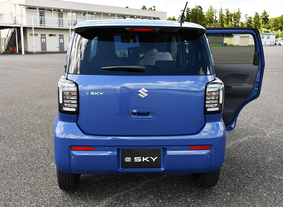 スズキ初の軽EV「eスカイ」