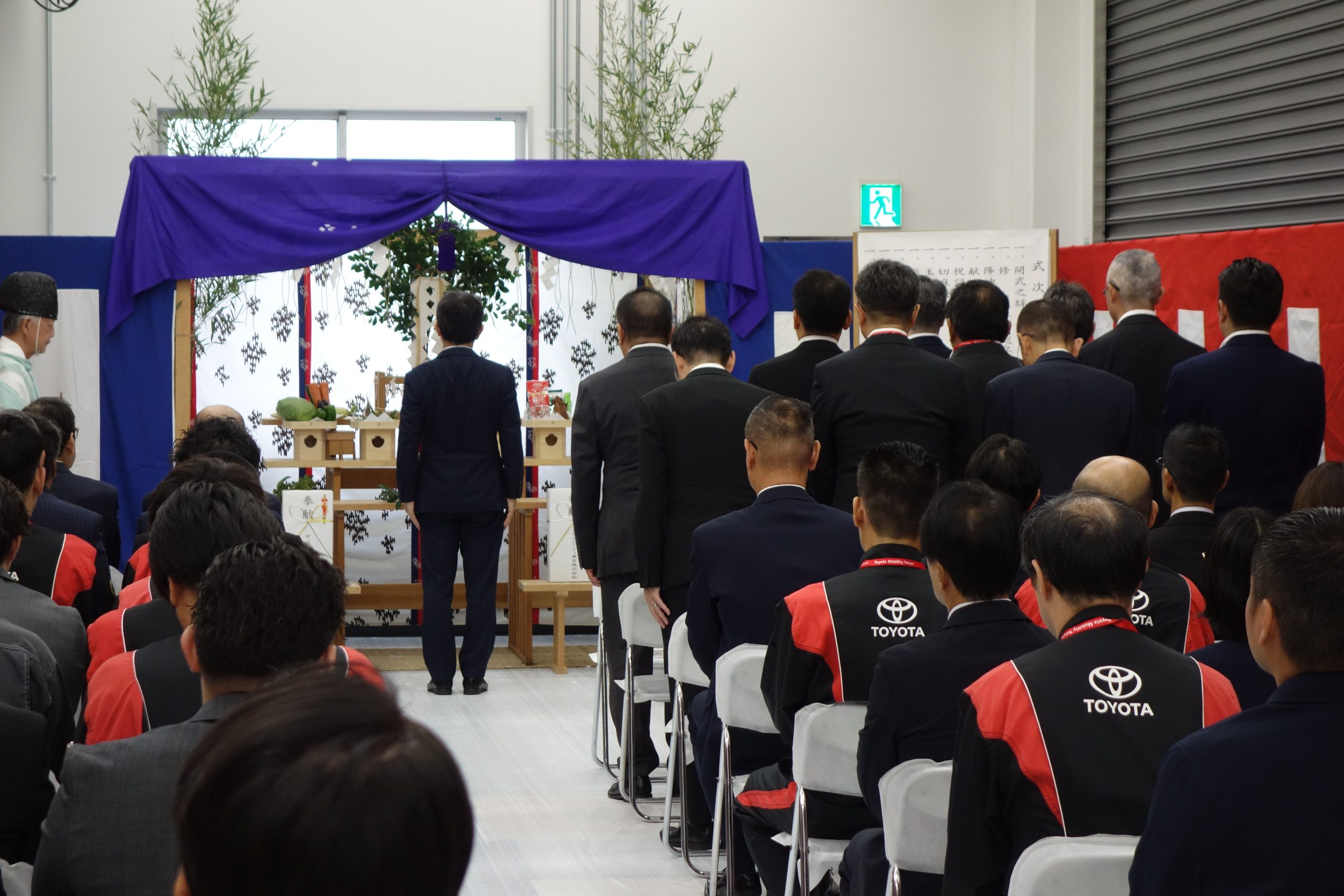 安全を祈願する神事を実施
