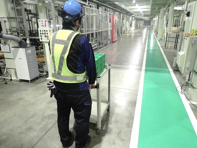 カチャカプロ導入前は作業者が運搬していた